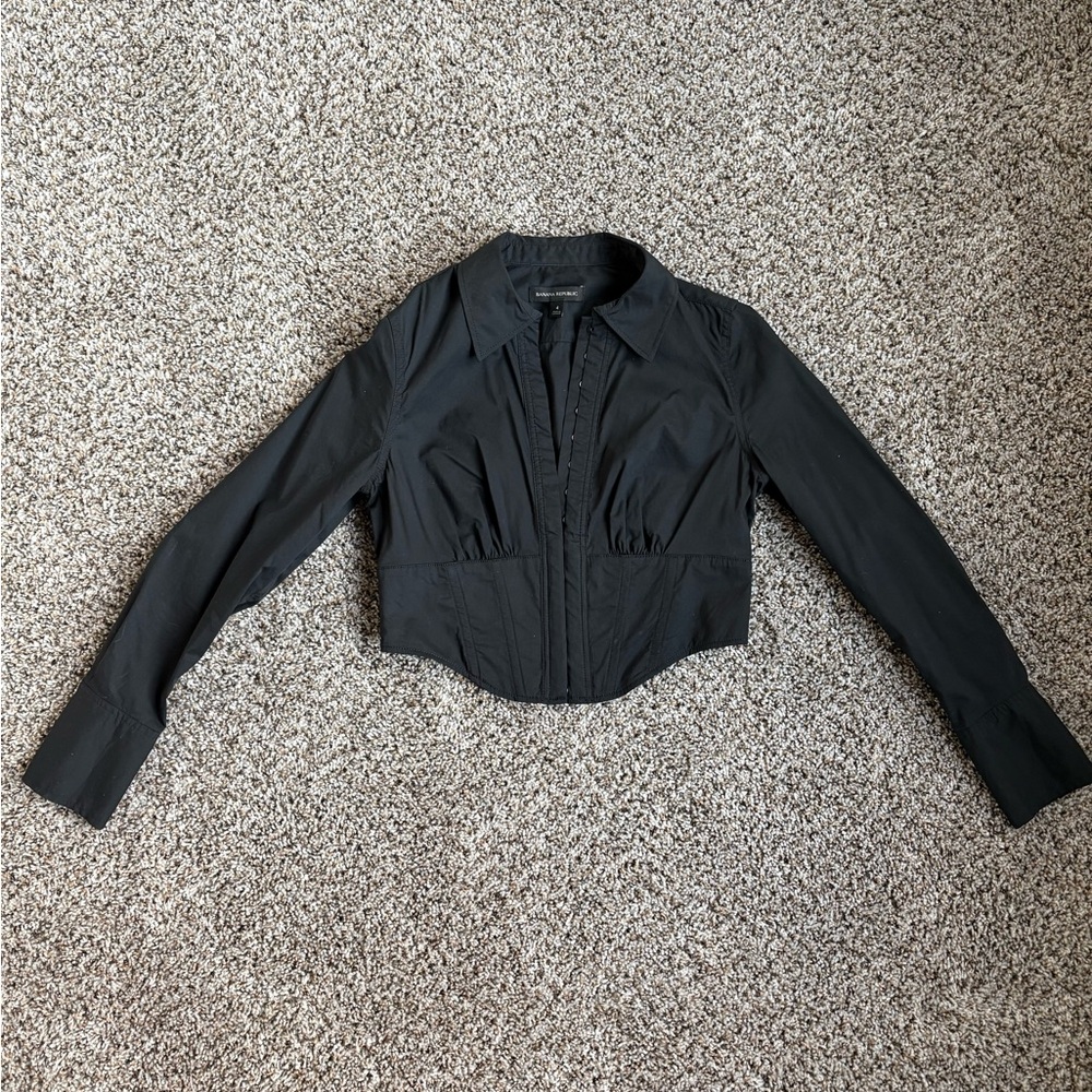 Banana Republic Black Cropped Shirt - Size 4